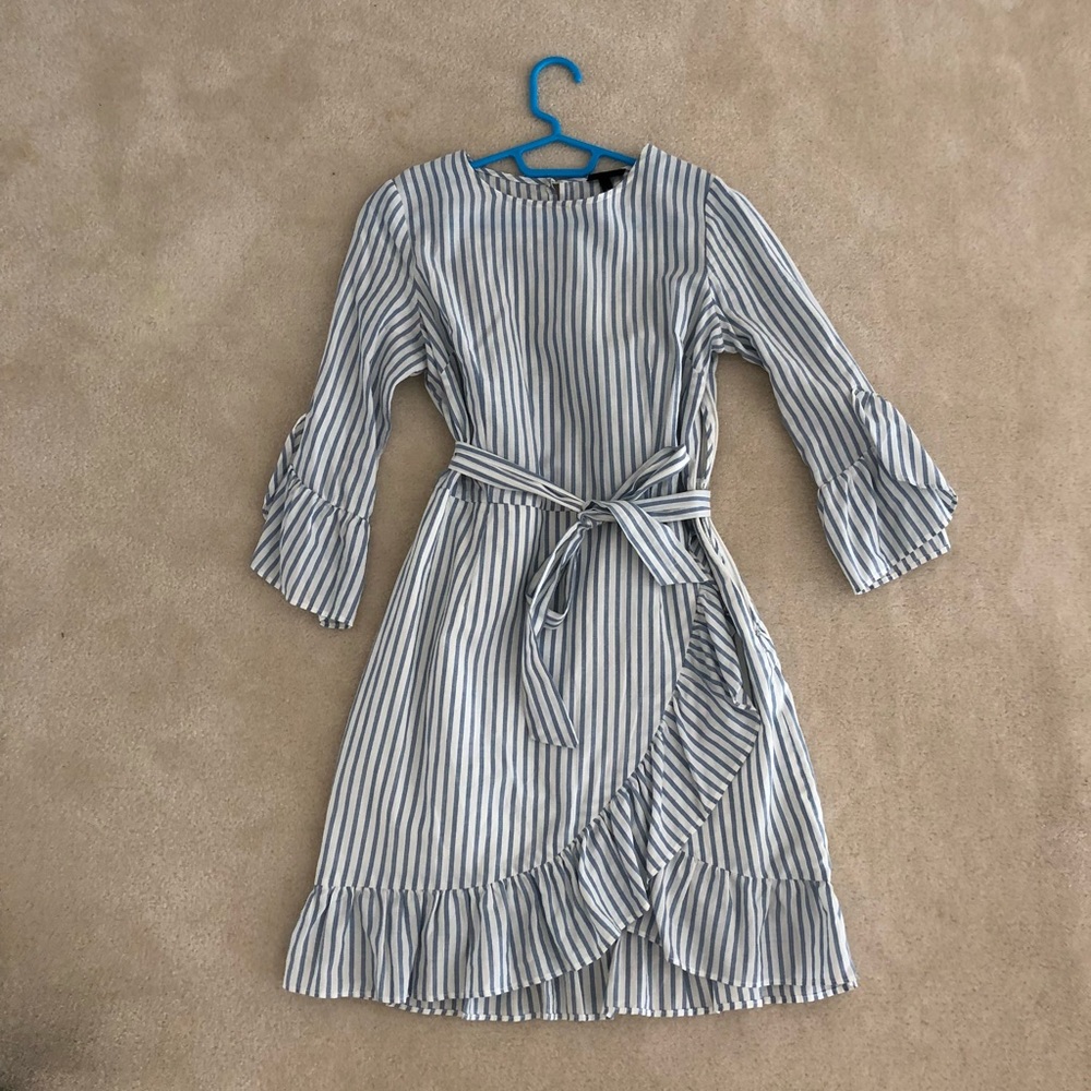 who what wear striped ruffle dress